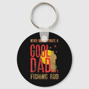 Chaveiro Mens nunca subestimam um Pai Legal com uma pesca