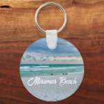 Chaveiro Miramar Beach Flórida Belíssima Vacinação Keepsasa<br><div class="desc">Um chaveiro da linda Miramar Beach Florida. Fotografia linda da costa esmeralda dos sandppers na borda do oceano ondas na areia. Bonito souvenir de Destin no verão.</div>