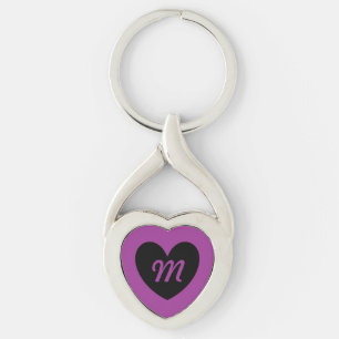 Chaveiro Monograma Coração preto no roxo