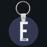 Chaveiro Monograma e Nome de Negrito Personalizado Moderno<br><div class="desc">Design de Monograma moderno,  com letra monográfica "E" personalizada e nome no estilo de letra sans serif moderno e negrito. Presente perfeito para ele,  presente de dia de os pais,  presente de padrinho de casamento e muito mais.</div>