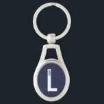 Chaveiro Monograma e Nome Personalizados em Negrito Moderno<br><div class="desc">Design de Monograma Moderno com letra de monograma personalizada "L" e nome em estilo de fonte sans serif negrito moderno.

Presente perfeito para ele,  presente do dia dos pais,  presente do padrinho e mais.</div>