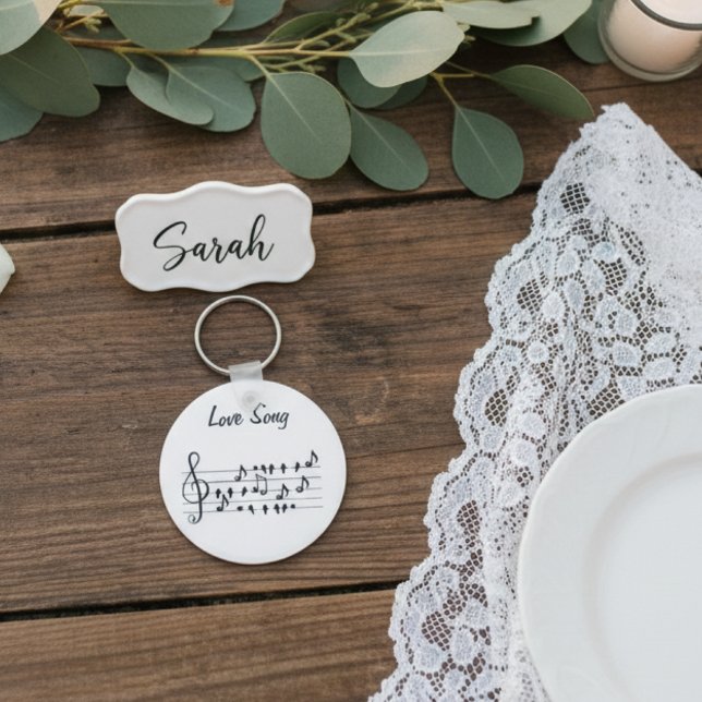 Chaveiro Música de amor, pássaros sentados entre as notas m (Criador carregado)