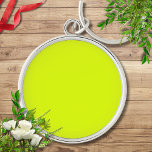 Chaveiro Neon Chartreuse Sólido Cor | Clássico<br><div class="desc">Neon Chartreuse - Apresentando a atração do eterno de Cor Sólida: uma mistura cativante de forma clássica e simplicidade elegante. Esta design é uma celebração do poder e beleza encontrados em um solteiro, uma matiz impressionante. Exustante a sofisticação, o design a cores sólidas abraça a essência do minimalismo, fazer-a uma...</div>