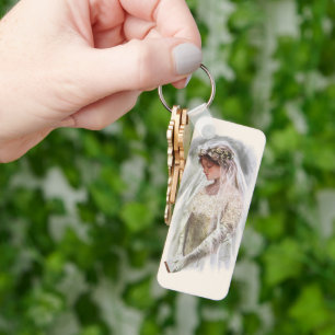 Chaveiro Noiva Vitoriana Vintage com a Bíblia Harrison Fis