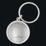 Chaveiro Nome de Monograma de Metal Brilho Prata Glam<br><div class="desc">Pulseiras de Metal Monograma de Brilho Prata com Lantejoulas Metalizadas e Folha de Faux (Corrente de Chaves). Isso torna o presente perfeito para o aniversário de 16 anos, casamento, chá de noiva, aniversário de casamento, chá de bebê ou festa de despedida de solteira para alguém que ama luxo e estilos...</div>