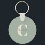 Chaveiro Nome do Monograma Moderno Elegante em Sage Green<br><div class="desc">Monograma personalizado simples e nome na Chaveiro verde de sábado</div>