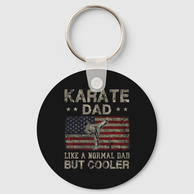 Chaveiro Pai de Karate Como Um Pai Normal Mas Pai Mais Lega (Frente)