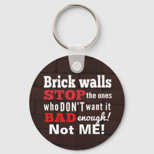 Chaveiro Paredes de tijolo. Obstáculos. Determinação