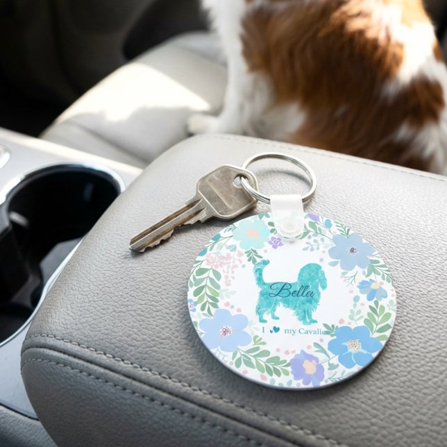 Chaveiro Pastel Azul Cavalier King Charles Spaniel Floral  (Criador carregado)