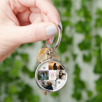 Chaveiro Personalized 4-Photo Collage Mom Monogram