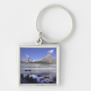 Chaveiro Pescadores em canoa no Waterfowl Lake, Banff