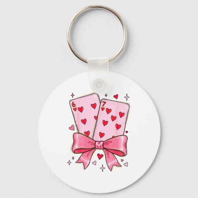 Chaveiro Playing Cards 6 7 Of Hearts 67 Six Seven Meme Bow  (Frente)