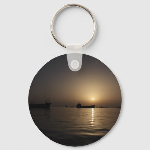Chaveiro Por do sol - porto de Tartus com navios