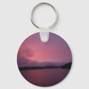 Chaveiro pôr do sol roxo no lago de Arrohead