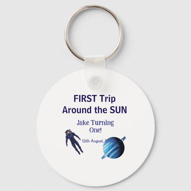 Chaveiro Primeira viagem em torno do planeta sol astronauta (Frente)