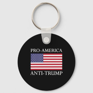 Chaveiro Pró-América Anti-Trump - Bandeira Americana EUA Re
