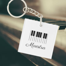 Professora de Música de Piano Teclado com Nome