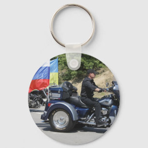 Chaveiro Putin monta um Trike!