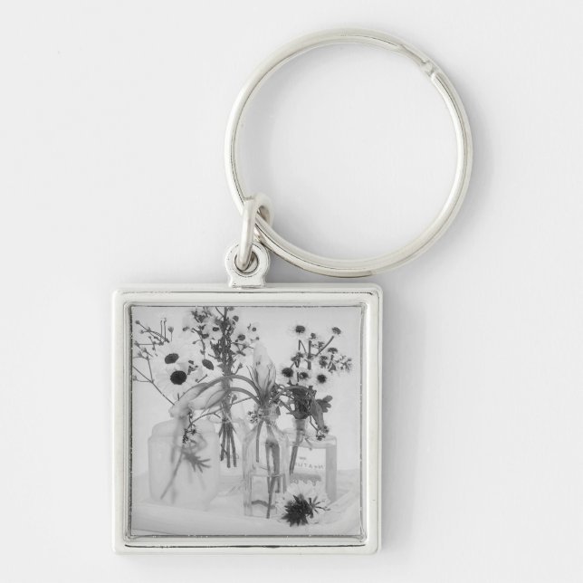 Chaveiro Quatro Frascos E Flores Brancas (Frente)