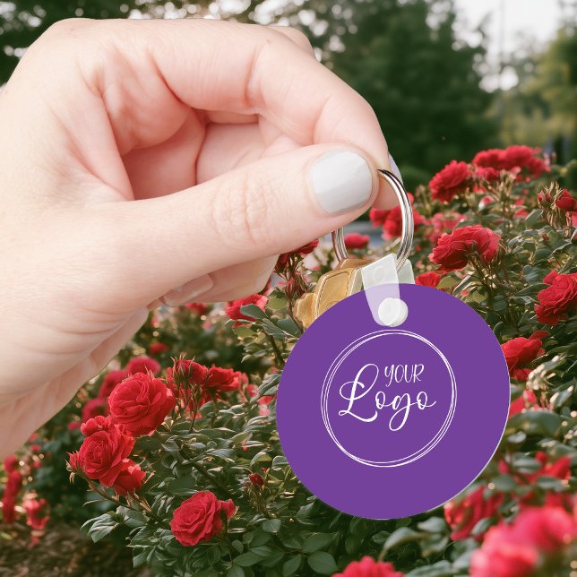 Chaveiro Roxo Real e Branco Código QR Minimalista (Royal Purple and White Minimalist QR Code Keychain)