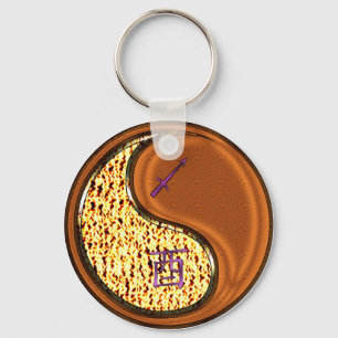 Chaveiro Sagittarius e Galo de Madeira