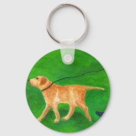 Chaveiro Saia andando pelo cachorro