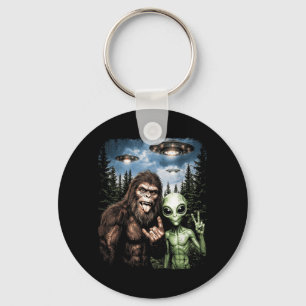 Chaveiro Selfie de Bigfoot Alien Sinal de Paz Divertido OVN