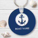 Chaveiro Seu nome de boi Anchor e Marinho de corda azul<br><div class="desc">Um chaveiro personalizado náutico com o nome do barco, o nome da família ou outro texto desejado. Este design único apresenta um emblema personalizado de âncora de barco com corda em azul marinho clássico e acentuado em um círculo branco chic, tudo sobre um fundo de azul marinho. Se necessário, a...</div>