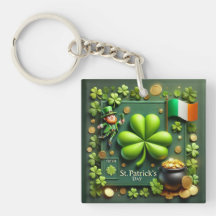 Shamrock irlandês e Ruas de bandeira. Dia de Patri