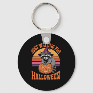 Chaveiro Só Esperando Pelo Halloween Raccoon Pumpkin Witch