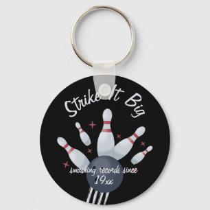 Chaveiro Strike it Big - Bowling Ball Smashing Into Pins