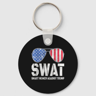 Chaveiro Swat Smart Women Contra Trump Engraçado Anti-Trump