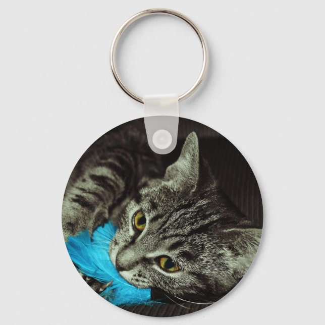 Chaveiro Tabby Cat com pena de Shirley Taylor (Frente)