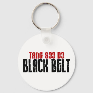 Chaveiro Tang Soo faz o karaté do cinturão negro