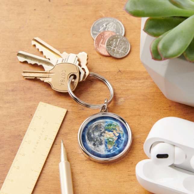 Chaveiro Terra & Lua Aquarela Galáxia Design Celestial (Mesa)