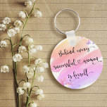 Chaveiro Tipografia Chic Cor de Água Rosa-Rosa Bem-Sucedida<br><div class="desc">"Por trás de cada mulher bem-sucedida está ela mesma." Quem precisa do Príncipe Encantado? Faça o seu próprio "feliz para sempre" e aceite o "poder feminino" sempre que você usa este na moda, colorido chaveiro acrílico feminista feminista com doce tipografia escrita à mão, preta, sobrepondo-se a um brejo de cor...</div>