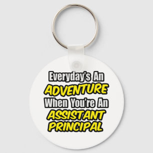 Chaveiro Todos os dias é uma aventura. Diretor Assistente
