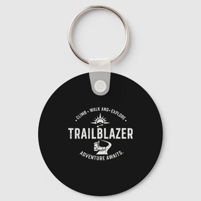 Chaveiro Trailblazer Adventure Awaits Hiking Climb Explore  (Frente)
