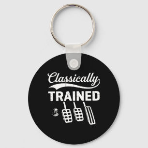Chaveiro Treinado Classicamente com Pedais de Carro Manuais
