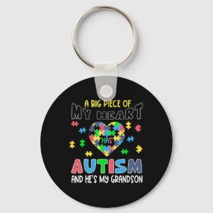 Chaveiro Um grande pedaço do meu coração tem autismo e ele