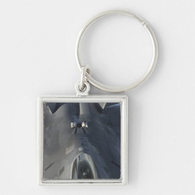 Chaveiro Um Raptor F-22 se move para a posição para receber (Frente)