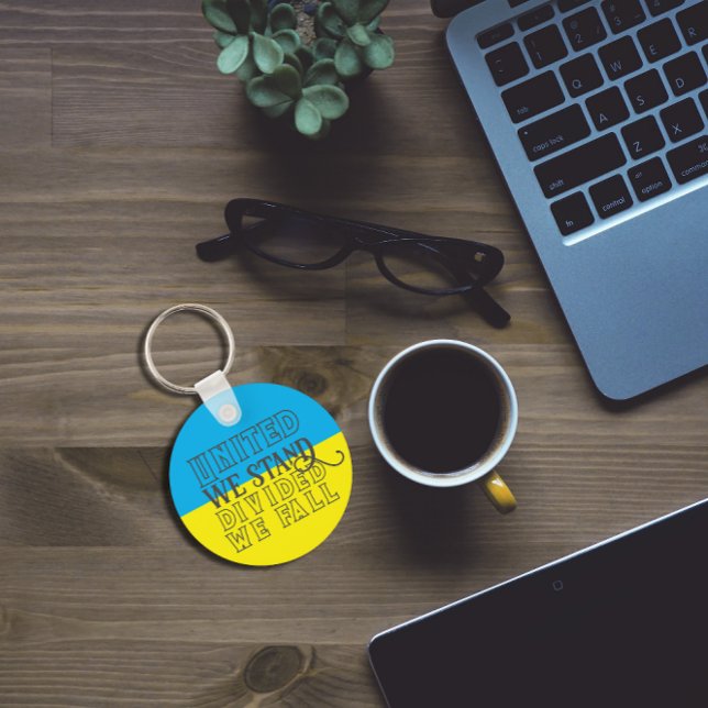 Chaveiro Unida somos a Ucrânia encorajando amarelo azul (Criador carregado)