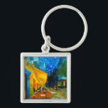 Chaveiro Van Gogh Café Terrace à Noite<br><div class="desc">Chaveiro com a pintura a óleo de Vincent van Gogh Café Terrace na Noite (1888). Estrelas amarelas pintam o céu azul noturno acima de um café ao ar livre na França. Um presente maravilhoso para fãs do Impressionismo Poste e da arte holandesa.</div>