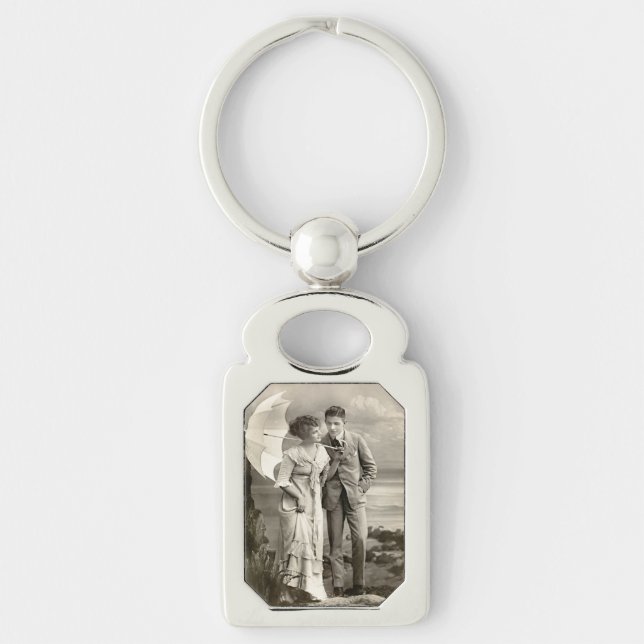 Chaveiro Vintage Casal romântico com Parasol (Frente)