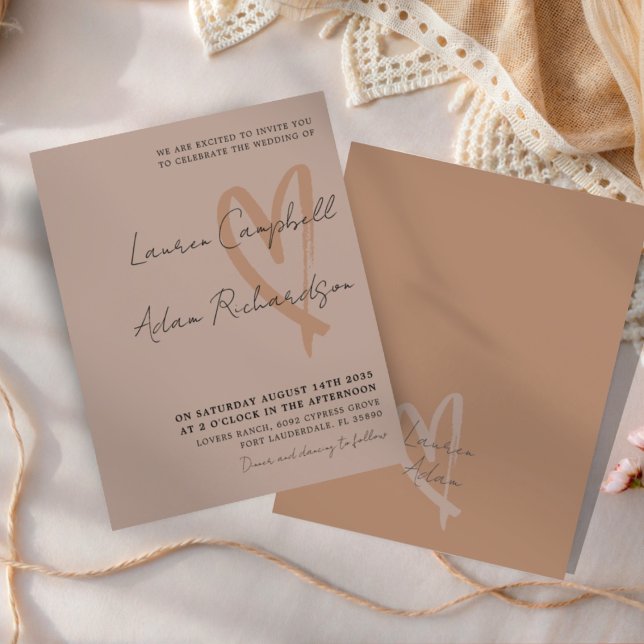 Chic Neutral Drawn Heart BUDGET Wedding Invitation (Criador carregado)