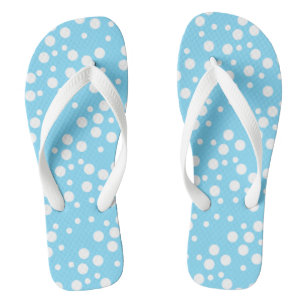 Chinelo Azul Claro com Bolinhas Brancas que Parece