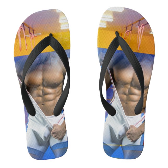 Chinelos Bíceps de SlipperyJoe homem musculoso abdominal tr (Pé da cama)
