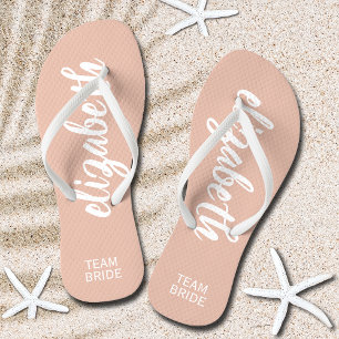 Chinelos Blush e Branco personalizados do grupo