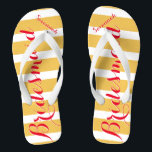 Chinelos Bridesmaid Personalizada Pinkish Red Misty Amarelo<br><div class="desc">Flame Scarlet Pinkish Red Font e Misted Yellow and White Stripes Pattern - Altere Misted Yellow e Reddish Pink para Any Color clicando em personalizar. E diga o que quiser! Qualquer coisa! Torne estes chinelos do tipo que têm sua mensagem neles. Seja a fala da praia!</div>