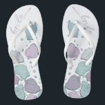 Chinelos CALÇADOS DE CASAMENTO | Lilás Azul Derramado Moder<br><div class="desc">Um design de celas de cera de ameixa azul e de ameixa. Caligrafia manuscrita que diz Bride - perfeita para a noiva vestir na praia para sua cerimônia de casamento na praia. Design criado para TheBarefootBride™ por © WhimsicalArtwork™. Esta é parte de uma coleção de artigos de papelaria de casamento...</div>